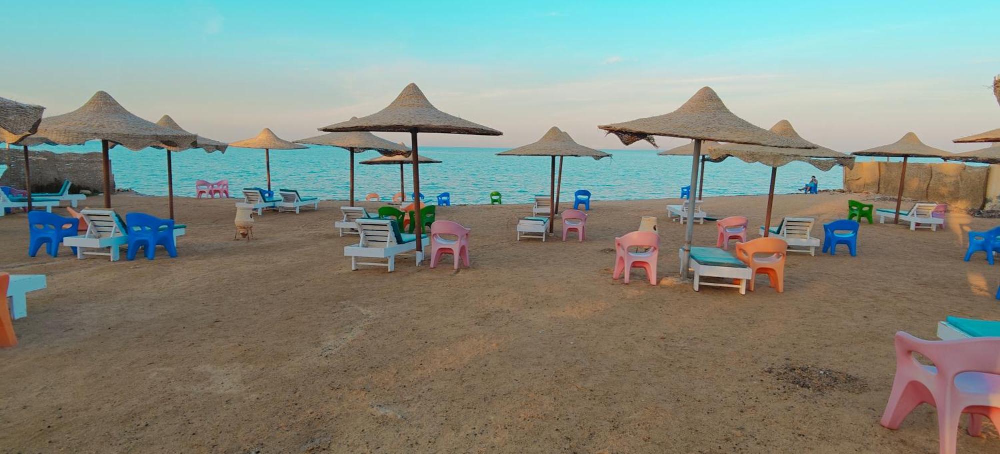 Casablanca Beach Direct Sea View Tow Bedroom Apartment Hurghada Bilik gambar